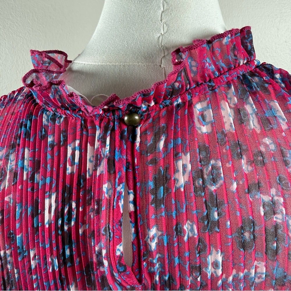 by Anthropologie Sheer Fairy Pink Floral Pleated Flutter Sleeve Layering Top - Picture 4 of 10